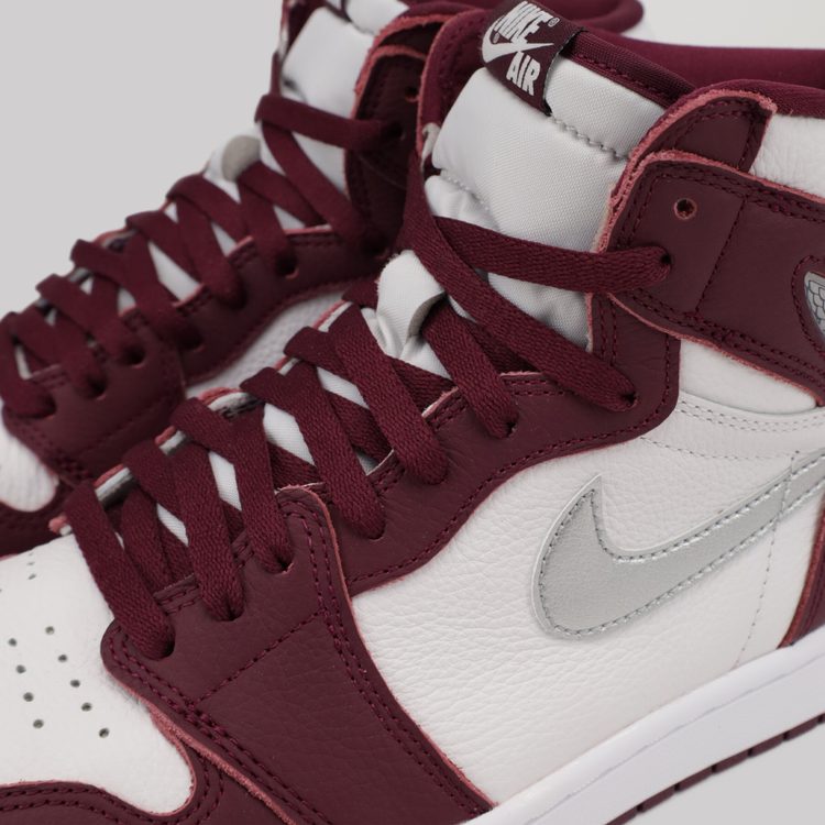 Кроссовки Jordan 1 Retro High OG Bordeaux артикул:555088-611 - купить в магазине Дайс