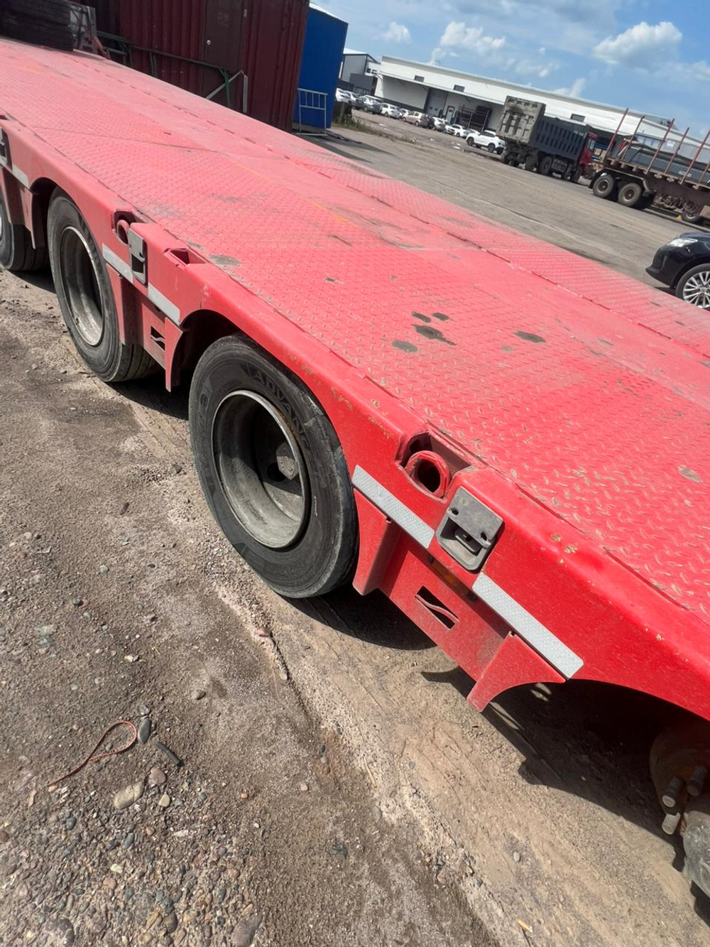 Тверьстроймаш 99397 Полуприцеп тяжеловоз 7 осей 99397 (Раздвижной)