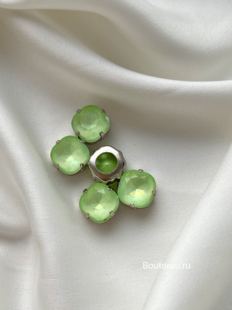 Стразы пришивные мягкий квадрат зеленые перламутр