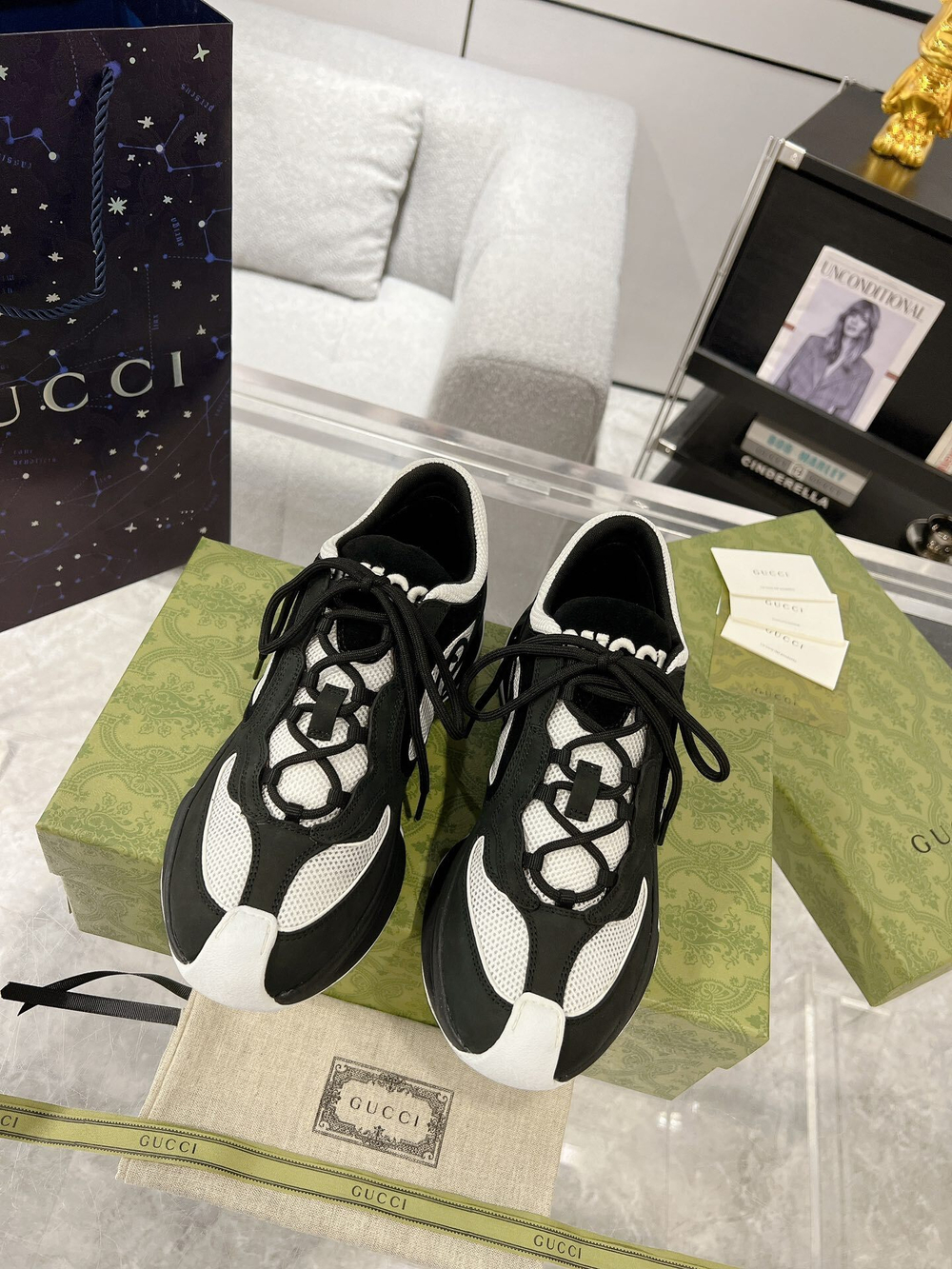 Gucci Run Sneaker (4 colors)