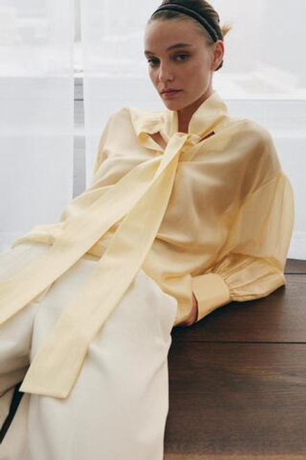 ZARA АТЛАСНАЯ РУБАШКА С ПЛАТКОМ — ZW COLLECTION, ЯИЧНО-ЖЕЛТЫЙ