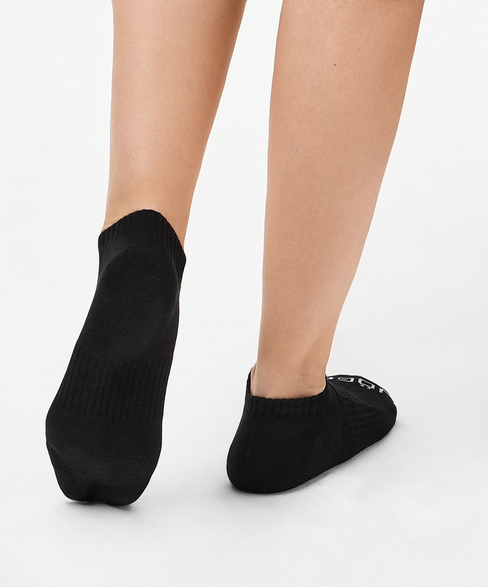 Носки низкие ESSENTIAL Short Casual Socks, черный