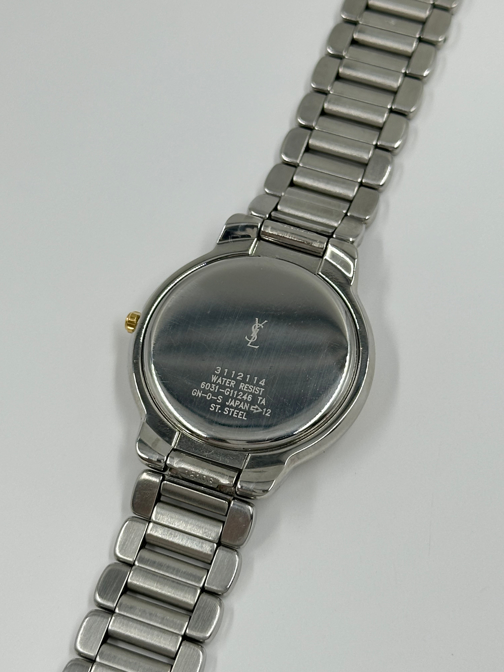 Часы Yves Saint Laurent