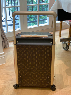 Louis Vuitton Horizon 55