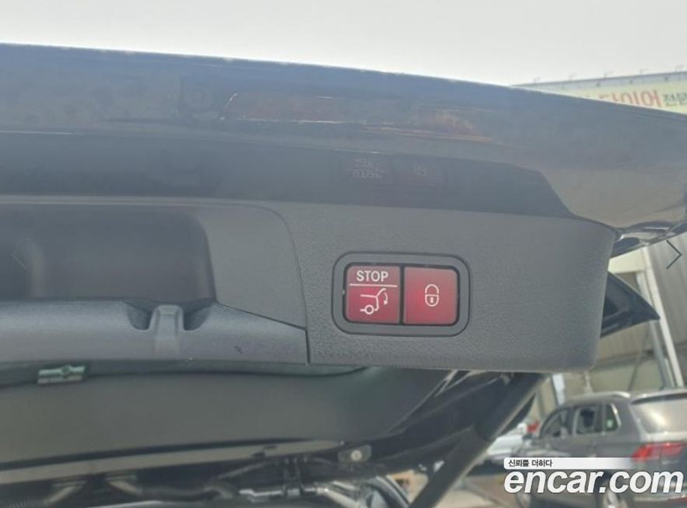 Mercedes-Benz GLB-Class X247 GLB220 (03.2021)