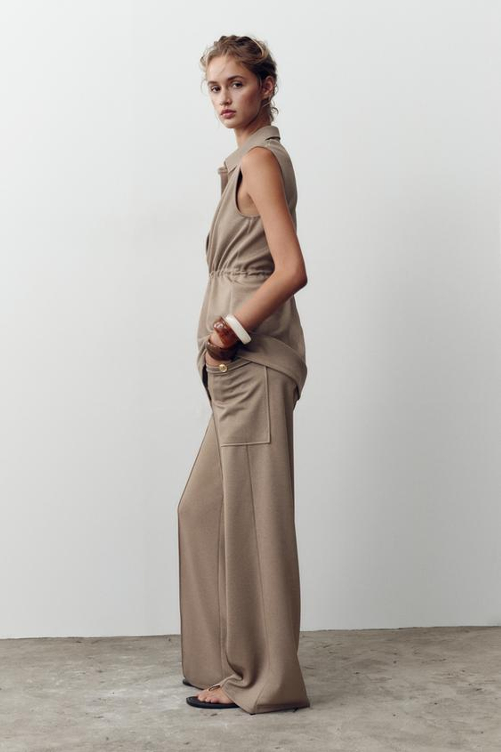 ZARA БРЮКИ ИЗ ТВИЛА С КАРМАНАМИ, БЕЖЕВЫЙ