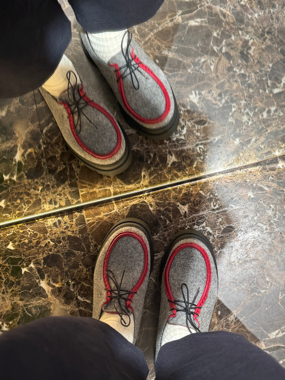 MocToe  gray sherst