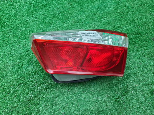Фонарь правый внутренний Toyota Camry xv50 (11-14)
