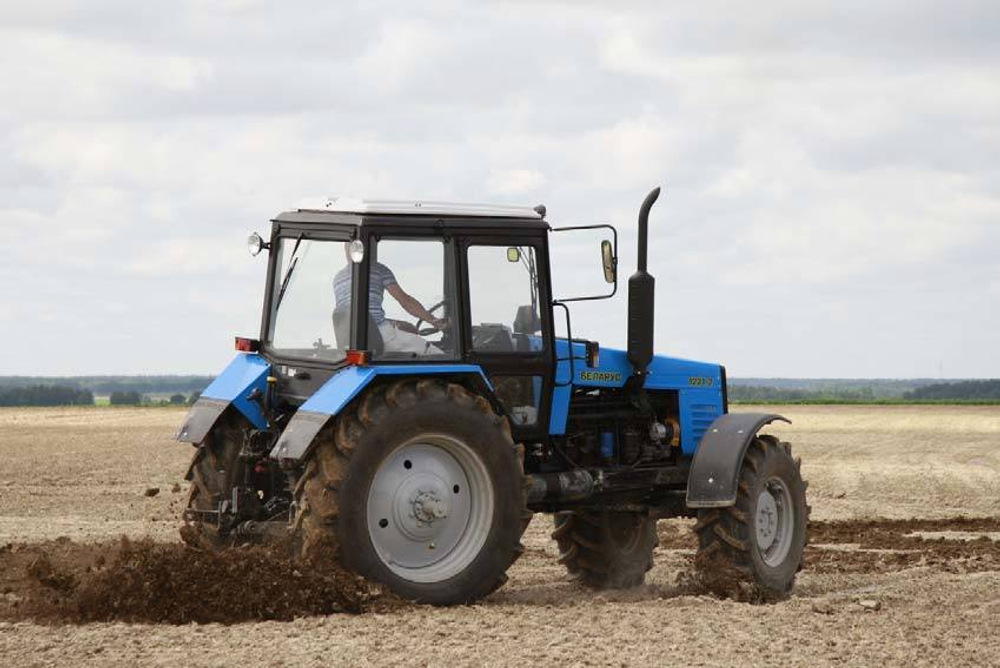 Трактор Беларус МТЗ 1220.3
