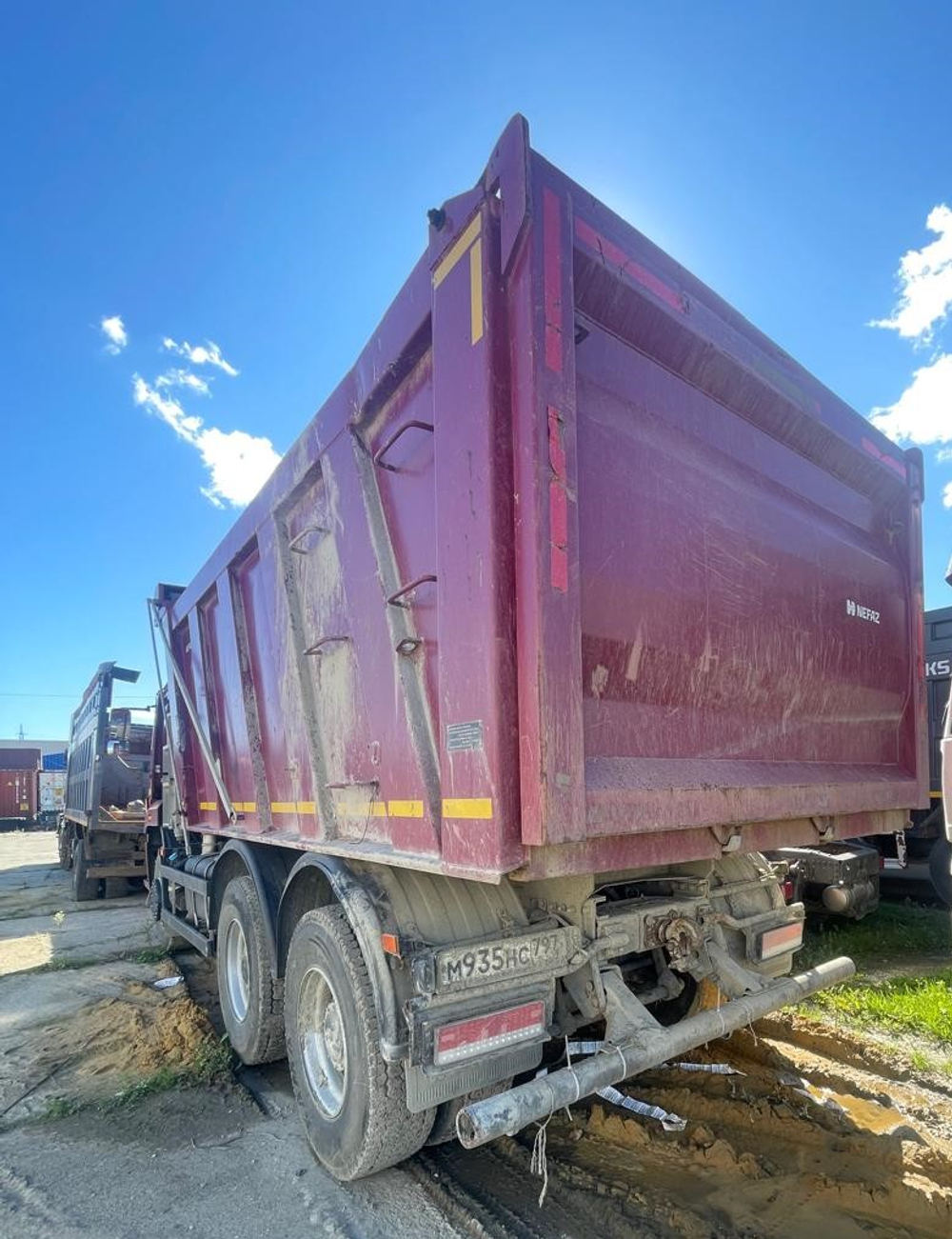 КамАЗ 6520 6x4 Самосвал 6520-7080-49(B5) (Дизельный, 8,9 л, 390 л.с., МТ)