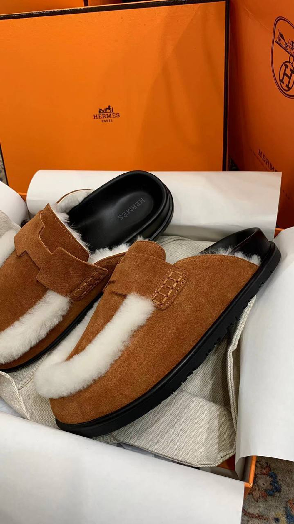 Мюли Hermes Go Mule женские замшевые с мехом в темно-коричневом цвете