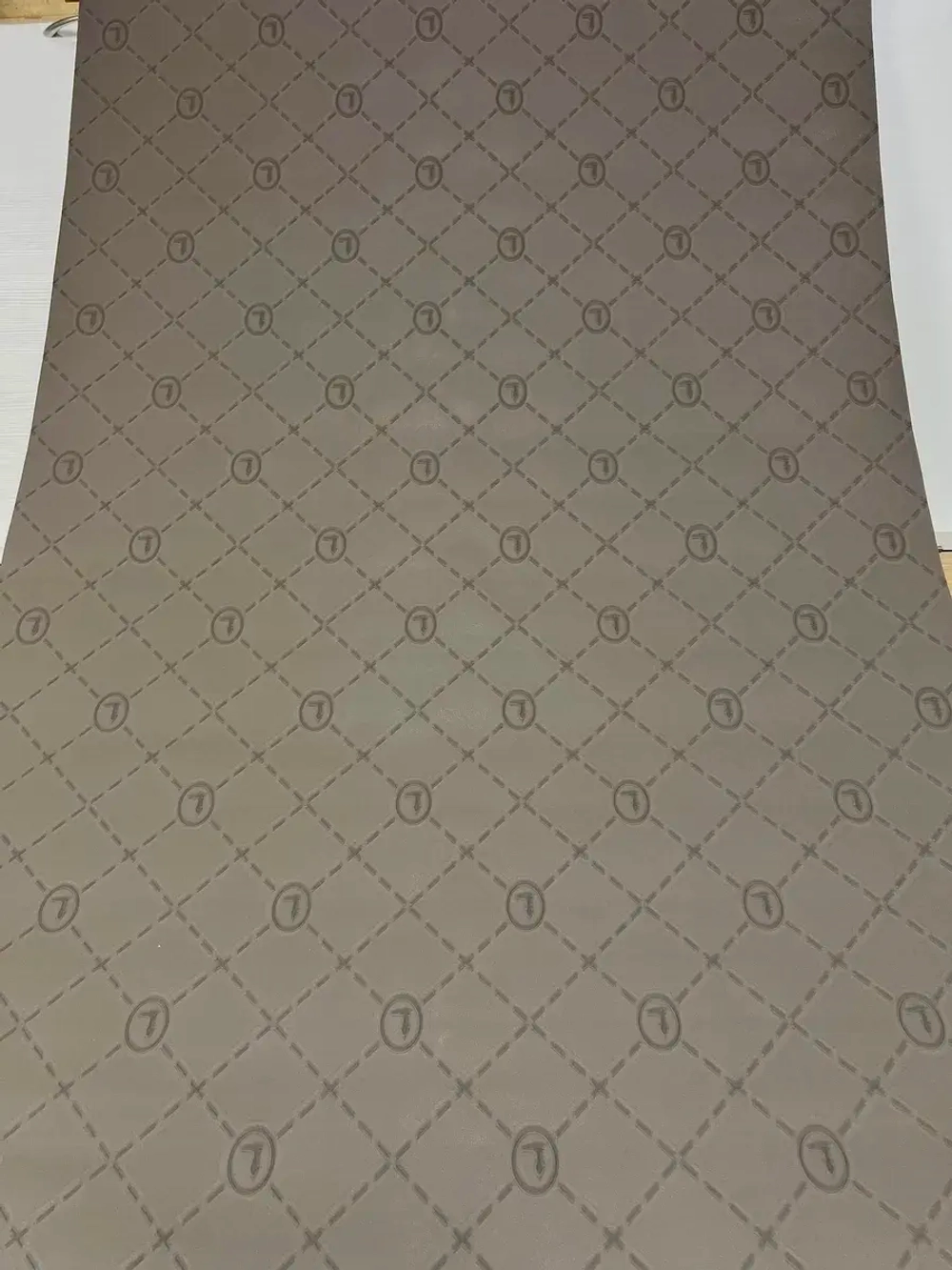 Обои флизелиновые 21859 Trussardi V Италия