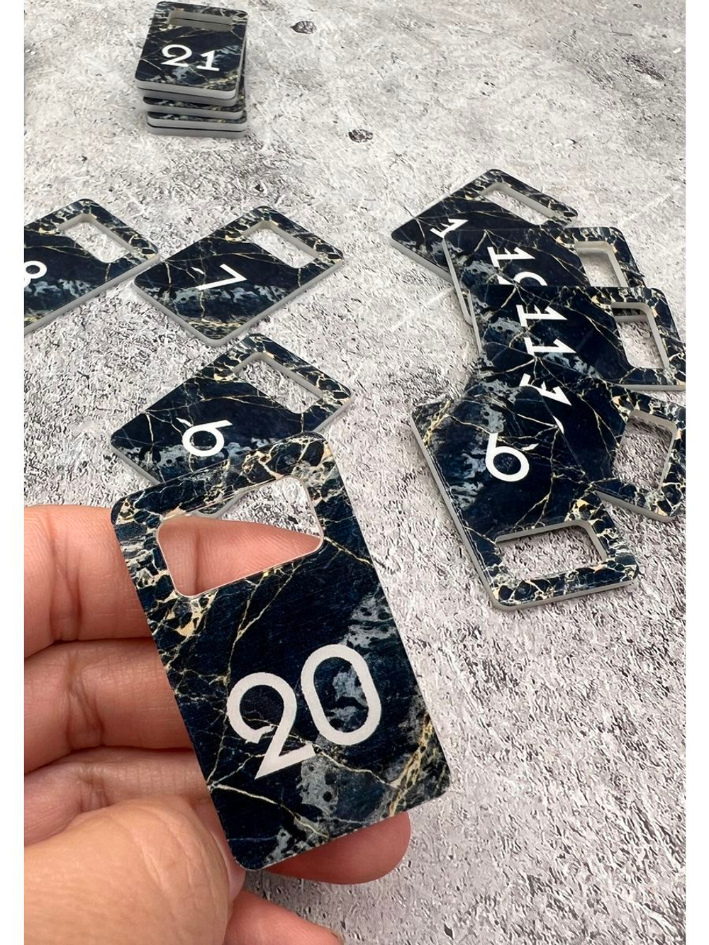 Номерки для ключей акрил 3х5 см