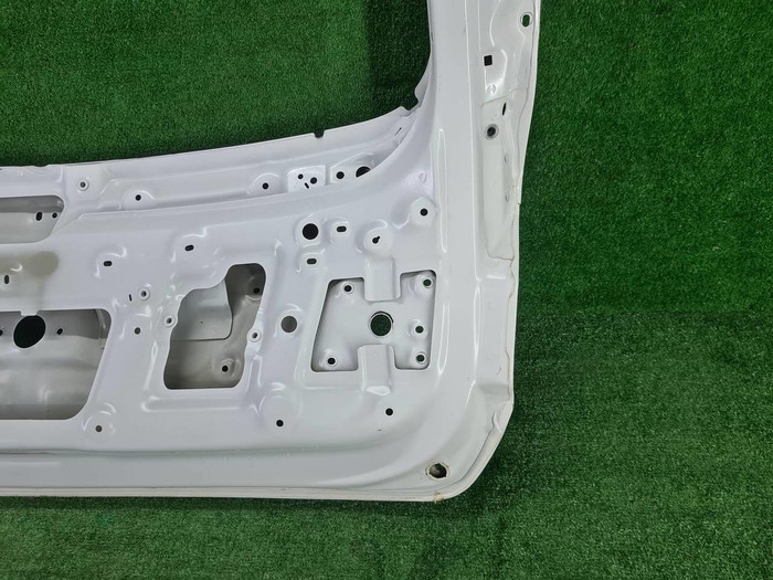 Крышка багажника Genesis GV80 (2020-н.в.)