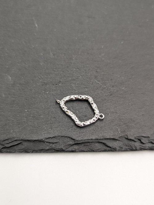 Коннектор асимметрия