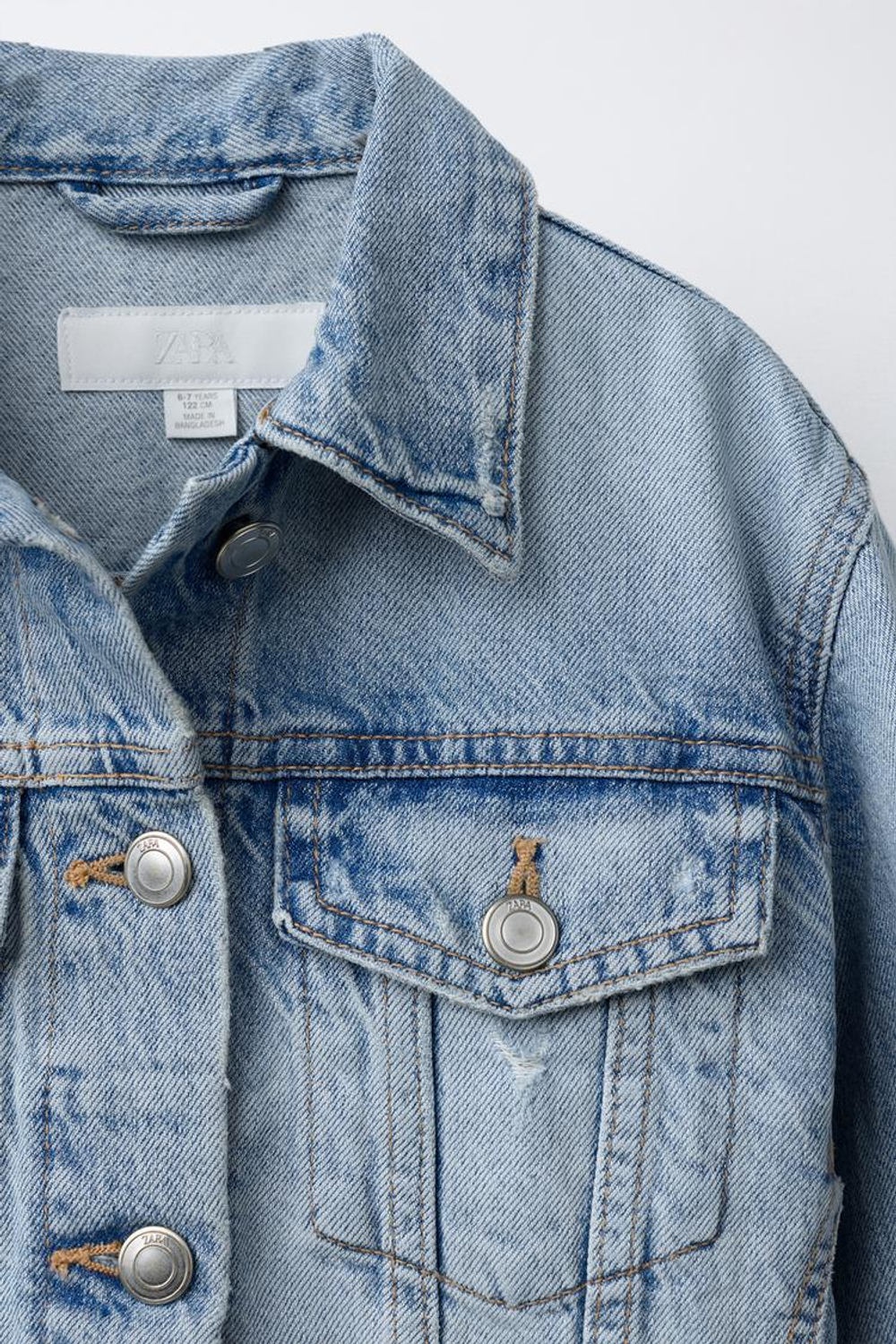 ZARA ДЖИНСОВАЯ КУРТКА С КАРМАНАМИ, СИНИЙ