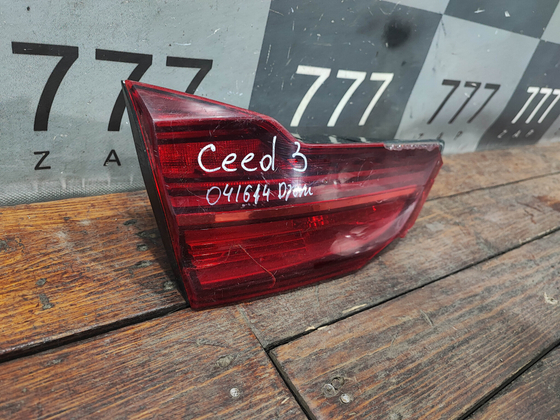 Фонарь задний левый LED Kia Ceed 3 (CD) 18-нв Б/У Оригинал 92403J7150