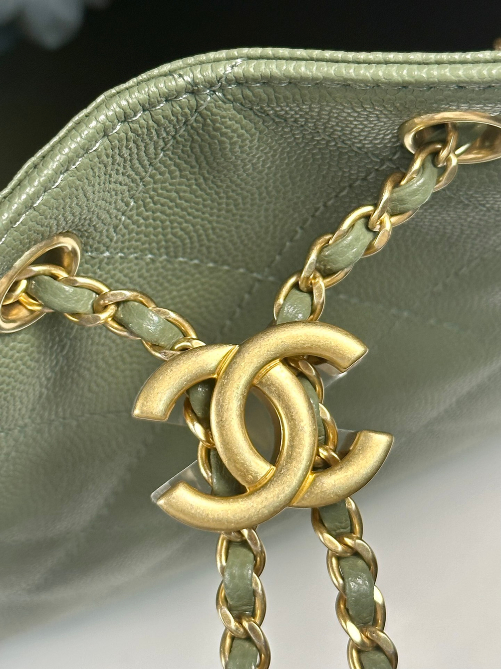 Chanel 25 Small Handbag 30 cm
