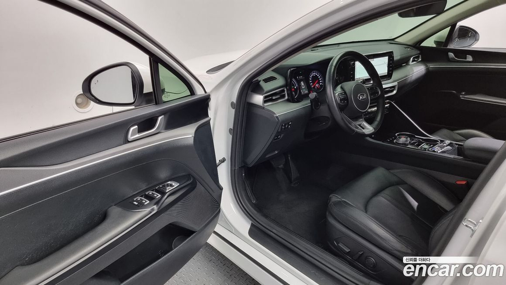 Kia K5 (Optima) Hybrid 3 Generation Prestige (04.2021)