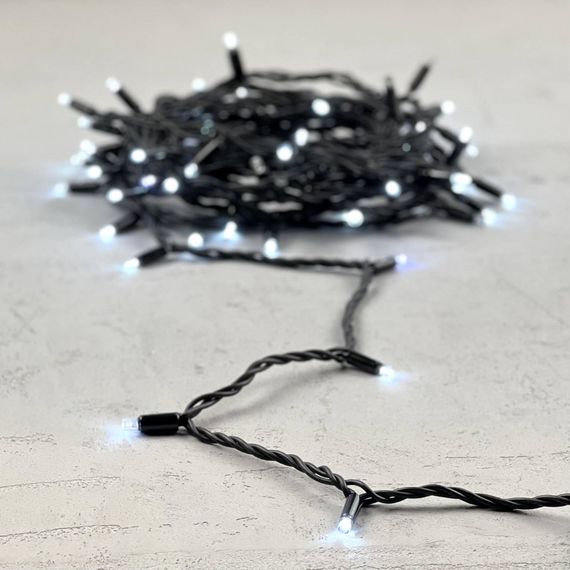 Светодиодная гирлянда с колпачком 75 холодных белых LED ламп 10 м., мерцание, 24В., черный каучуковый провод, IP65, LTC (LL75BLW-1-1W)