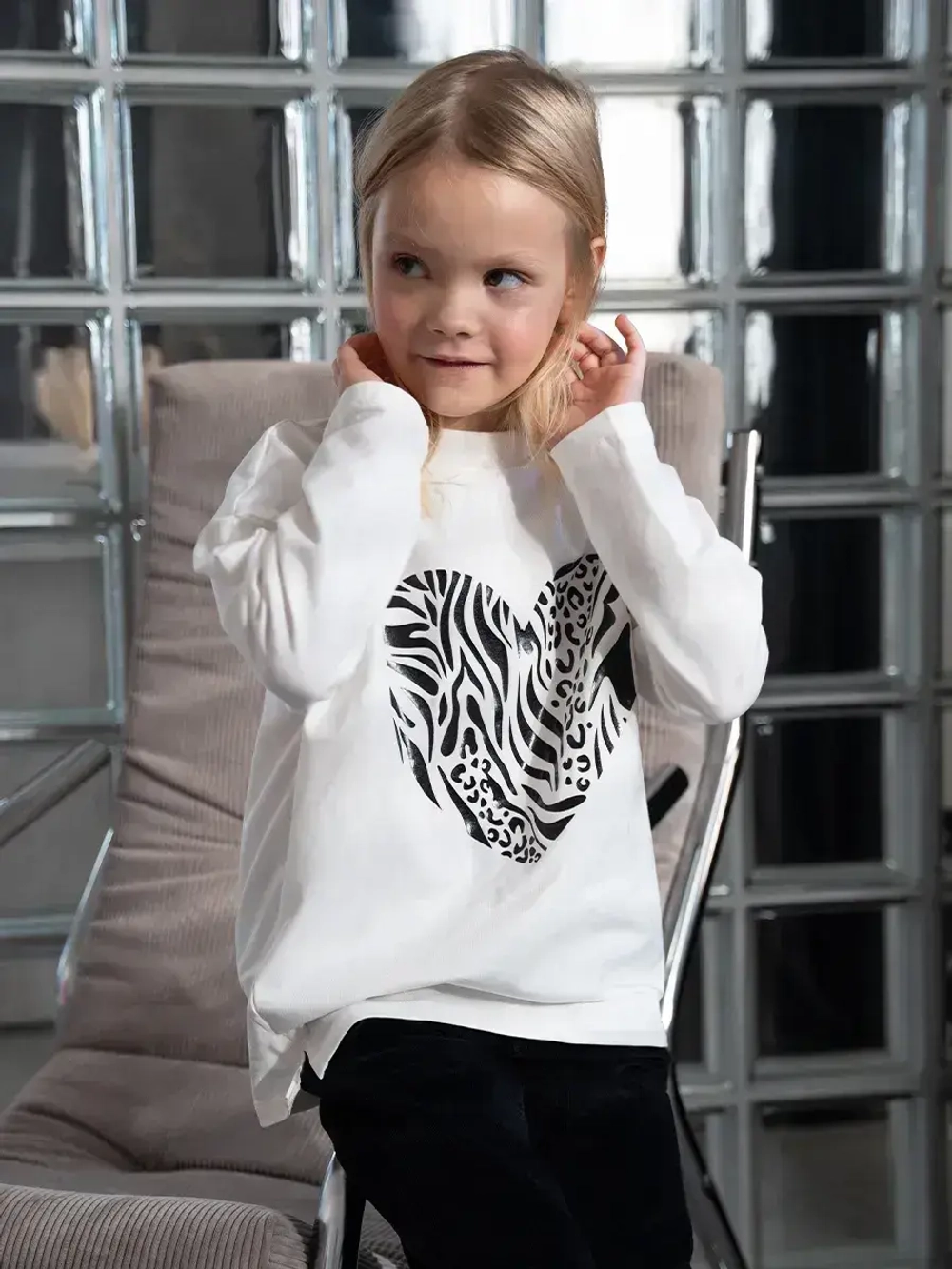 Белый лонгслив для девочки