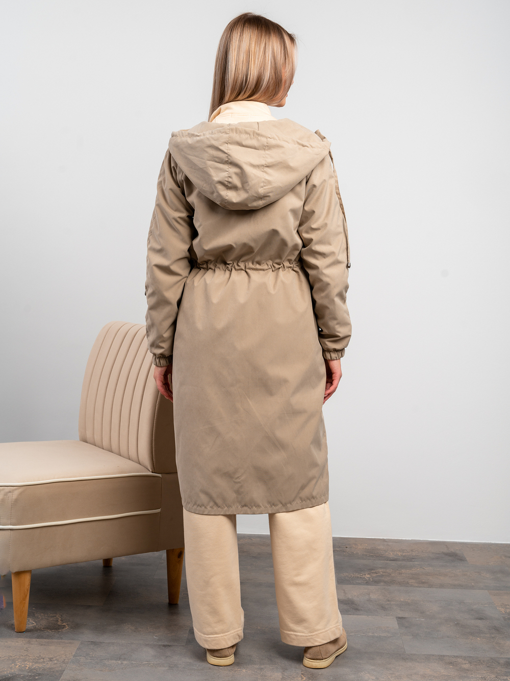 Плащ-ветровка "Свит" бежевый