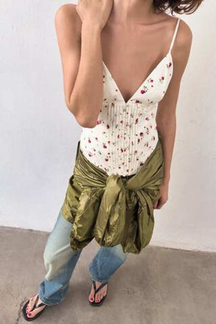 ZARA ТОП С БРЕТЕЛЯМИ И СКЛАДКАМИ, ЭКРЮ/КРАСНЫЙ