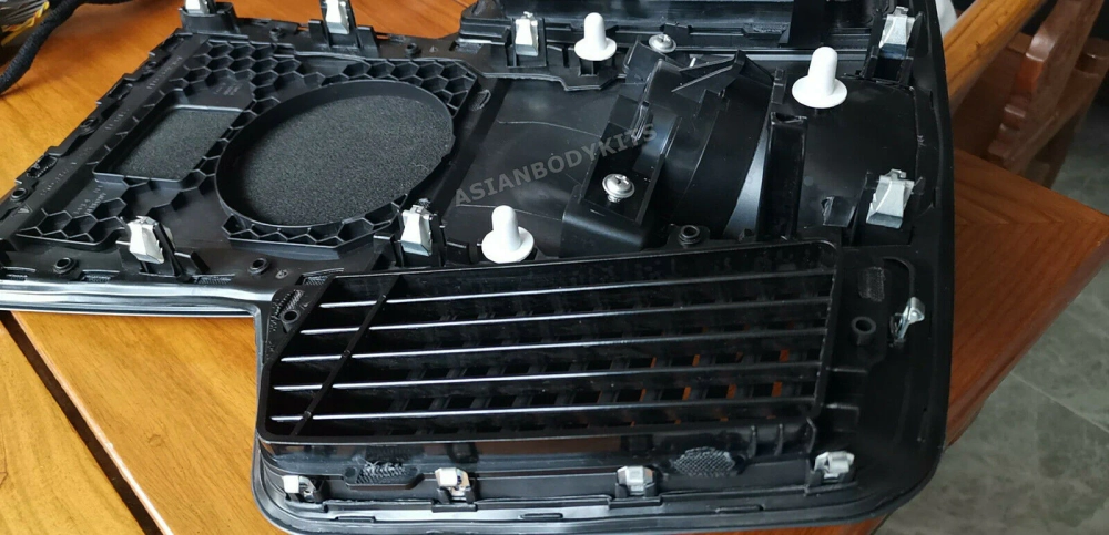 Спортивный хронометр (черный) с часами и подиумом для Porsche Cayenne 9Y 2018–2023