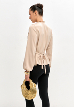 Блузка с завязками