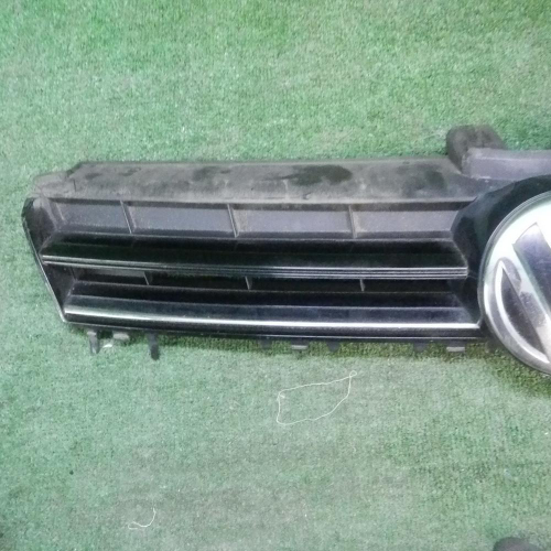 Решетка радиатора VW Golf 7 (2012-2017)