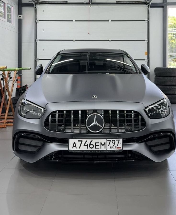 Mercedes E Class в цветной полиуретан Carbins PPF Deep Grey MF-001D 👌😁