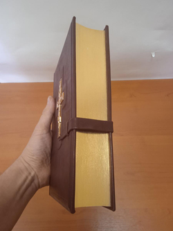 "Библия" Книга подарочная в кожаном переплете с хлястиком для фиксации