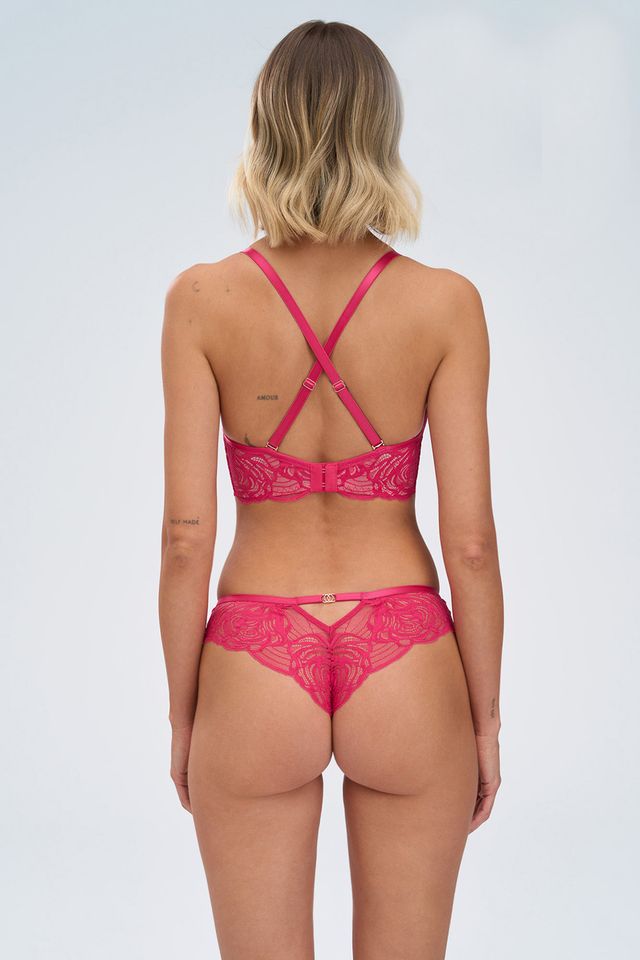 Яркие бразилиана Euphoric Rouge