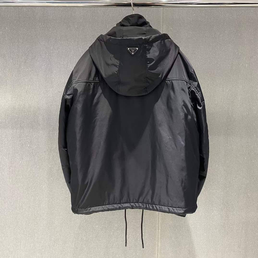 Ветровка и безрукавка Prada