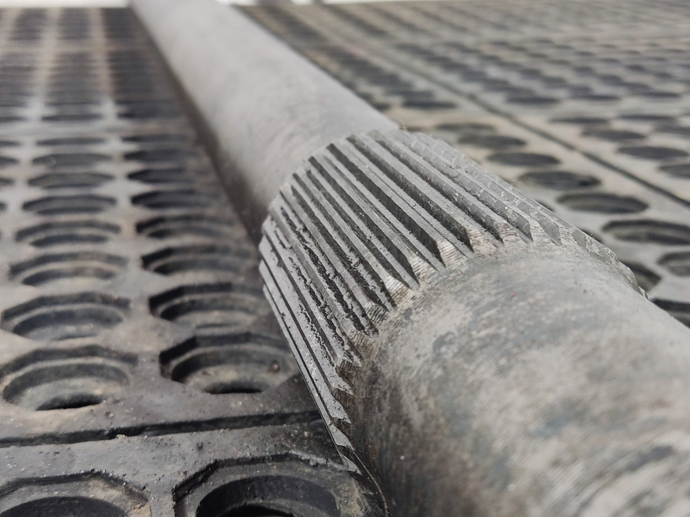 Полуось с блокировкой 2022г.