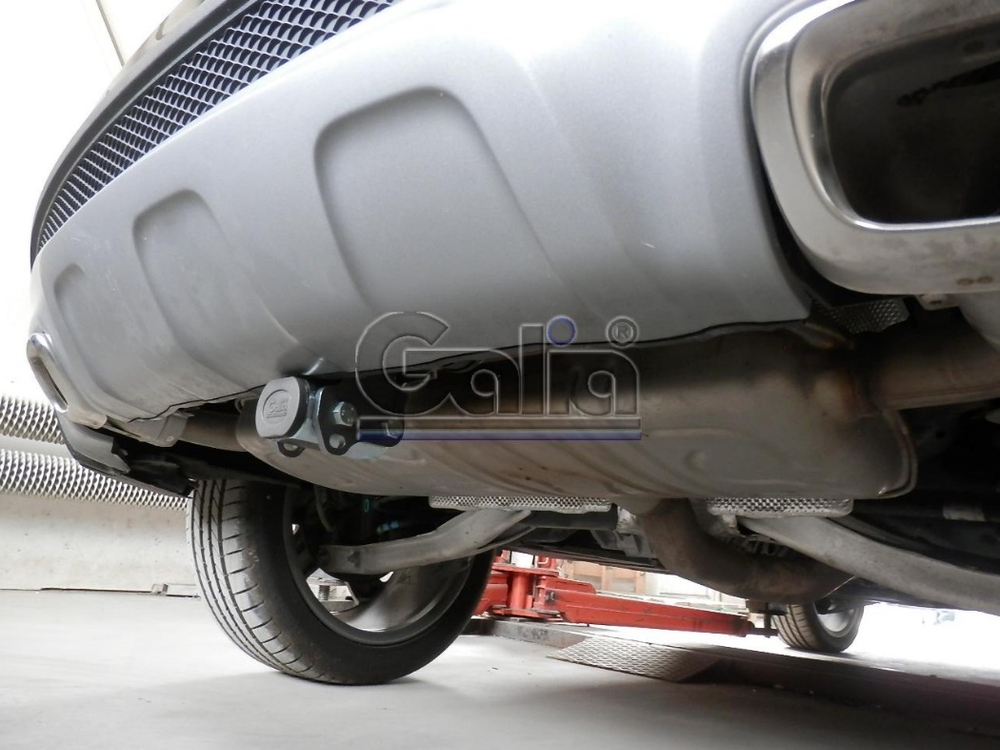Оцинкованный фаркоп на Mercedes GLA-Class 2014-2019, Infiniti Q30 2016-2019, Infiniti QX30 2016-2019 (без электрики), Galia M134C