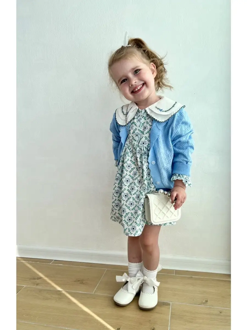 Платье нарядное с воротничком