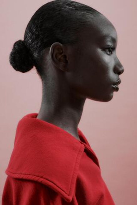 ZARA УКОРОЧЕННАЯ ТОЛСТОВКА С БОЛЬШИМ ВОРОТНИКОМ, НАСЫЩЕННЫЙ КРАСНЫЙ