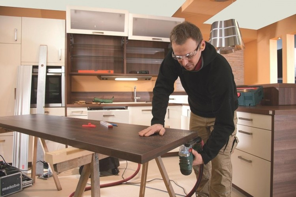 Лобзик сетевой METABO STE 140 Plus 601403500 пластиковый кейс