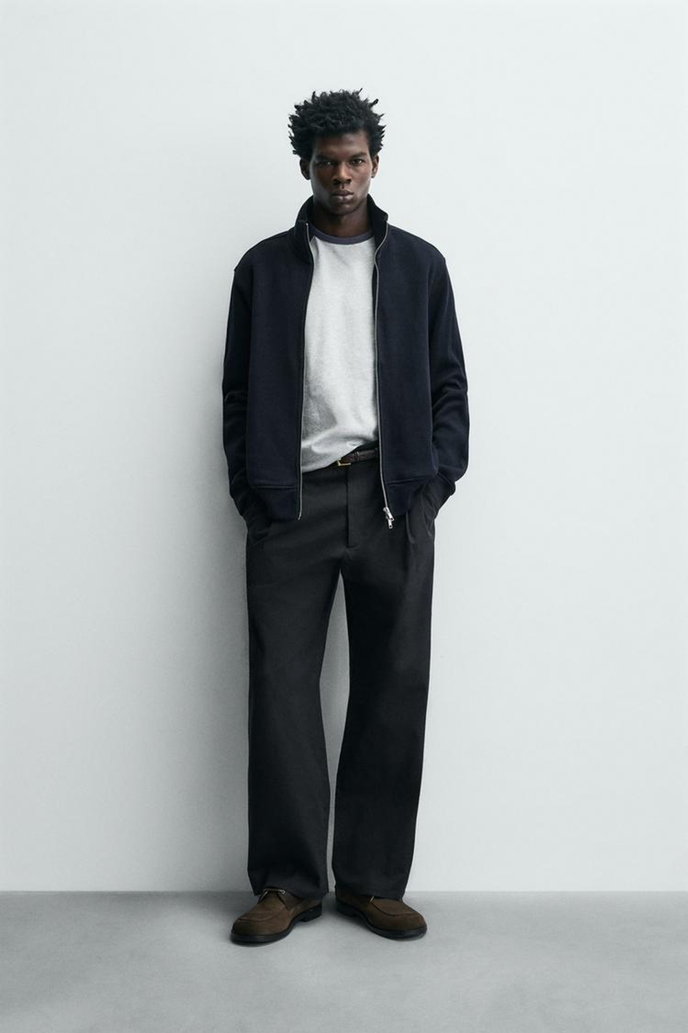 ZARA ТОЛСТОВКА В РУБЧИК ИЗ ТКАНИ ИНТЕРЛОК, МОРСКОЙ СИНИЙ