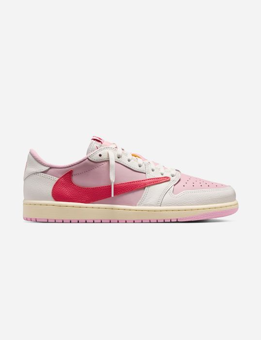 Travis Scott x Jordan 1 Low 