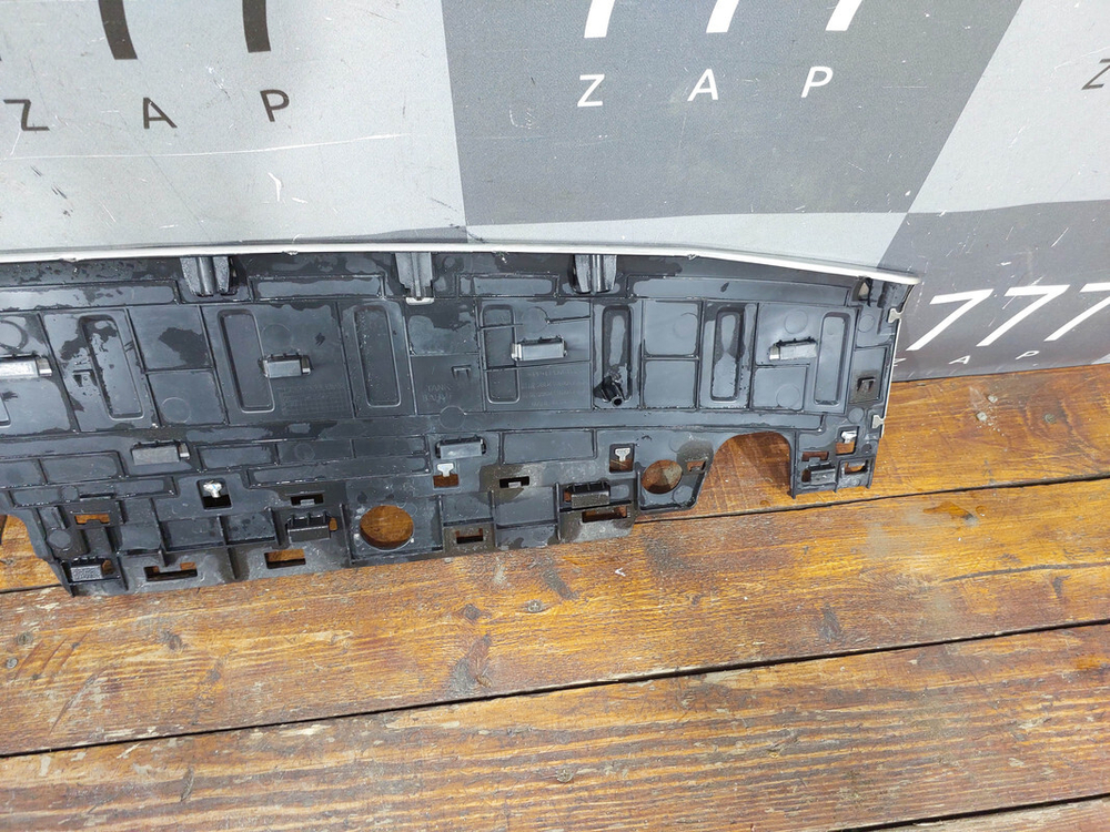 Накладка заднего бампера Tank 500 21-нв Б/У Оригинал 2804108XKV3AA