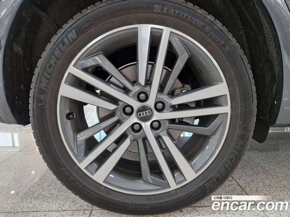 Audi Q5 (FY) 40 TDI Quattro Premium (01.2023)