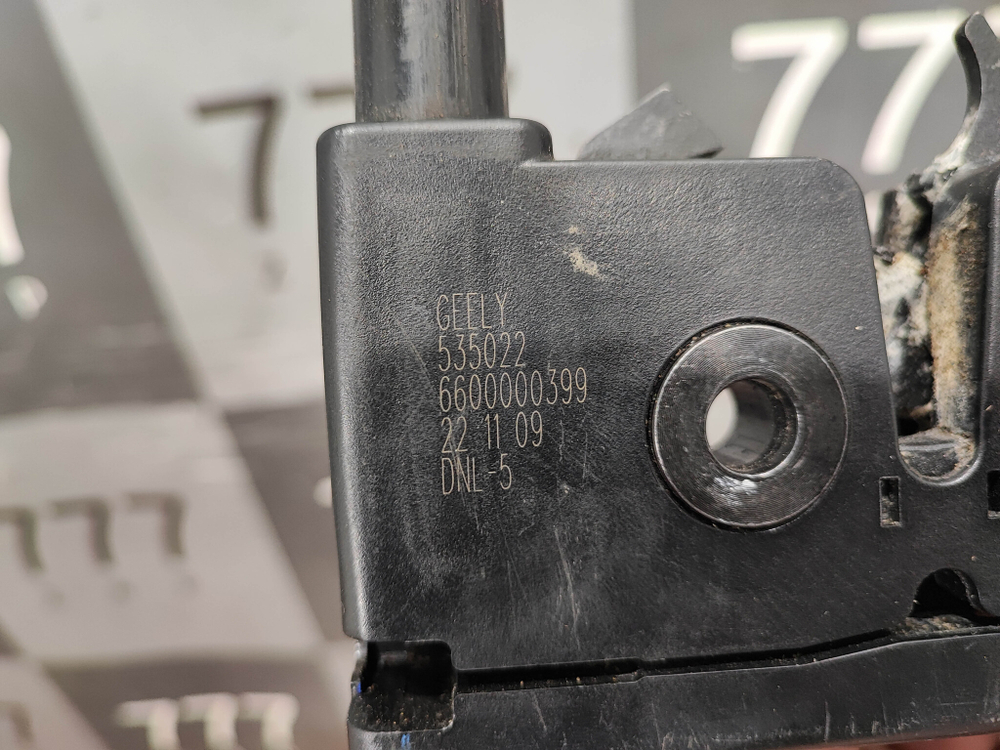 Замок капота Geely Tugella 19-нв Б/У Оригинал 6600000399