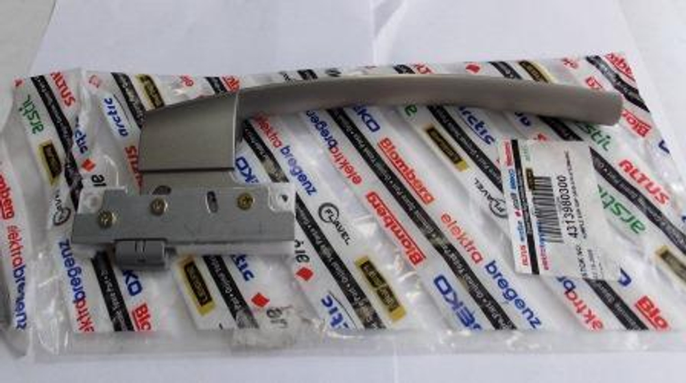 Ручка холодильника BEKO отжимная 4313980300