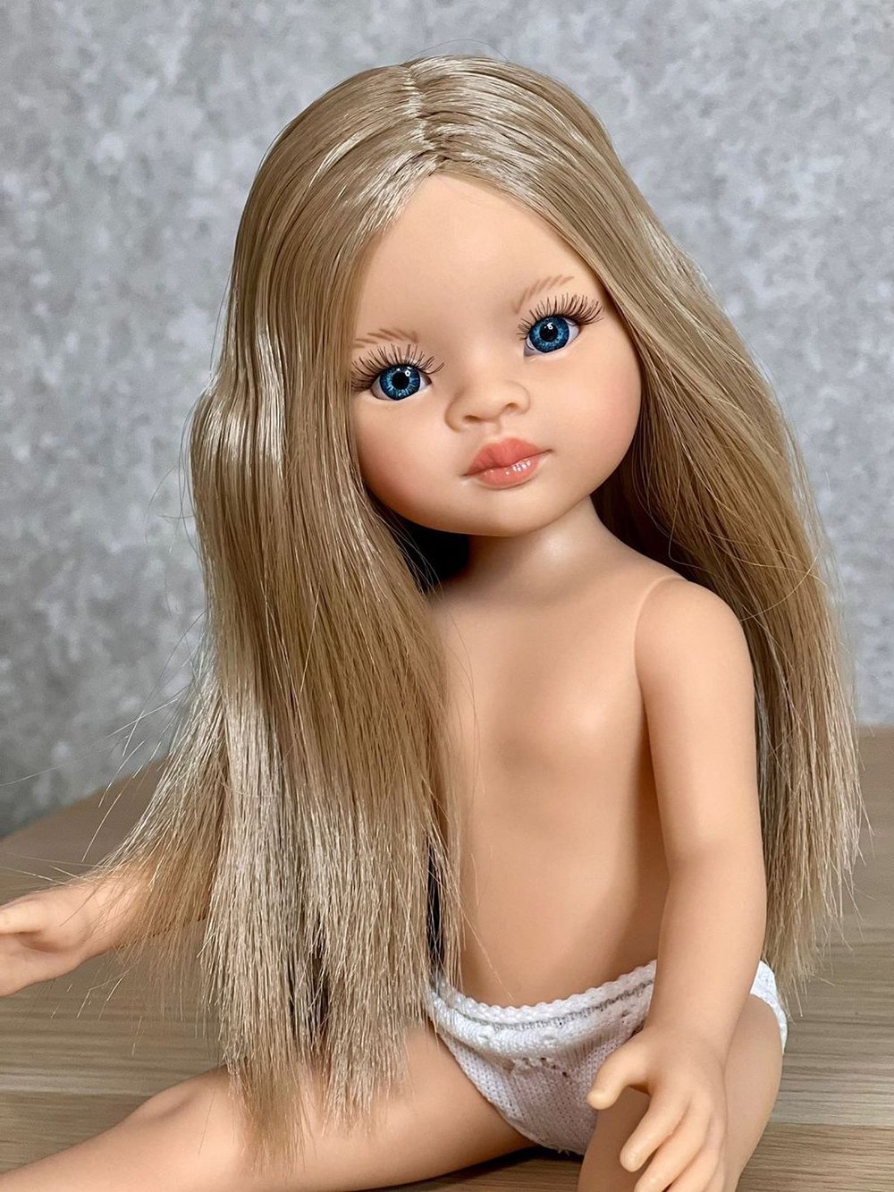 Кукла для девочки Paola Reina 32см Маника без одежды