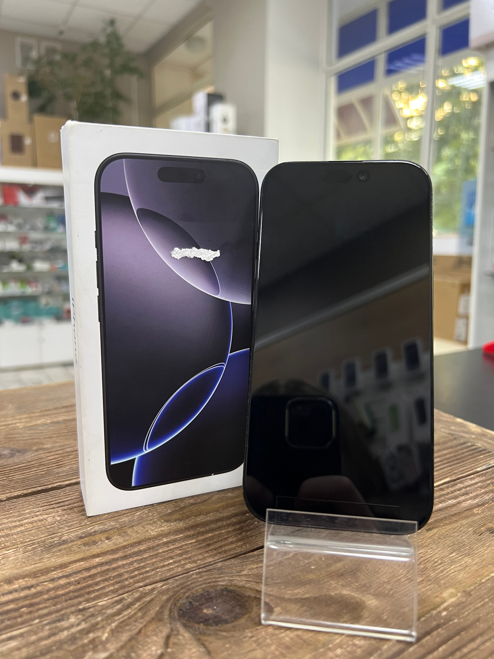 Б/У iPhone 16 Pro 256GB Black Titanium
