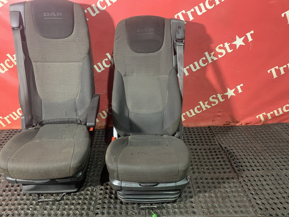 Комплект сидений