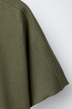 ZARA КОМПЛЕКТ ИЗ ФУТБОЛКИ И БРЮК КЮЛОТ HEAVY WEIGHT С ДЕКОРАТИВНЫМИ ШВАМИ, ХАКИ