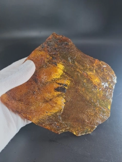 Копал молодой янтарь коллекционный 166 гр